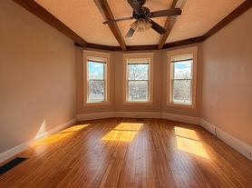 488 Park Ave, Worcester, MA