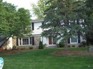 5564 Tadworth Pl, West Bloomfield, MI 48322