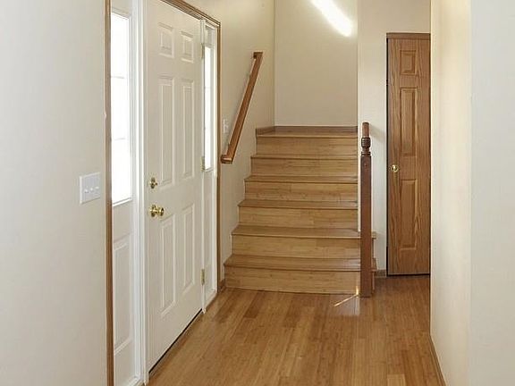 4th image of 9901 Melissa Cir