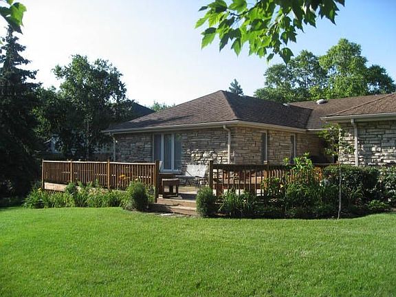 4th image of 502 Forest Mews Dr