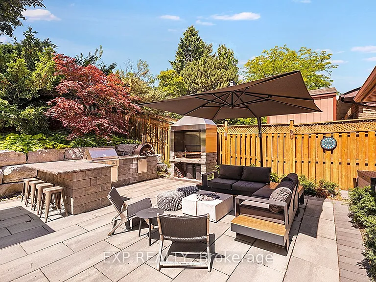 1410 Petrie Way — Photo 9