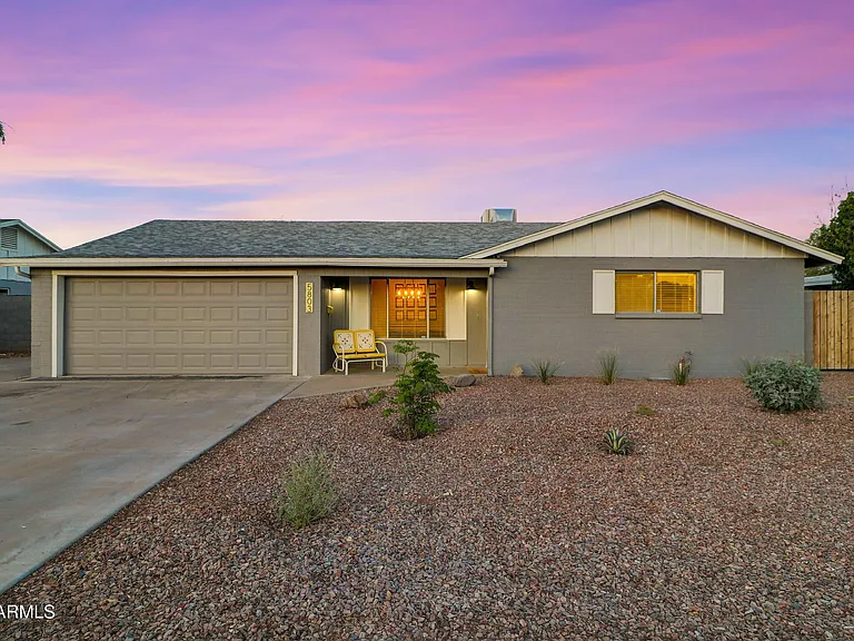 5803 S Kenwood Ln — Photo 14
