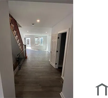 2249 Greenwich St — Photo 6