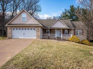 41 Long Bow Rd, Waynesboro, VA 22980