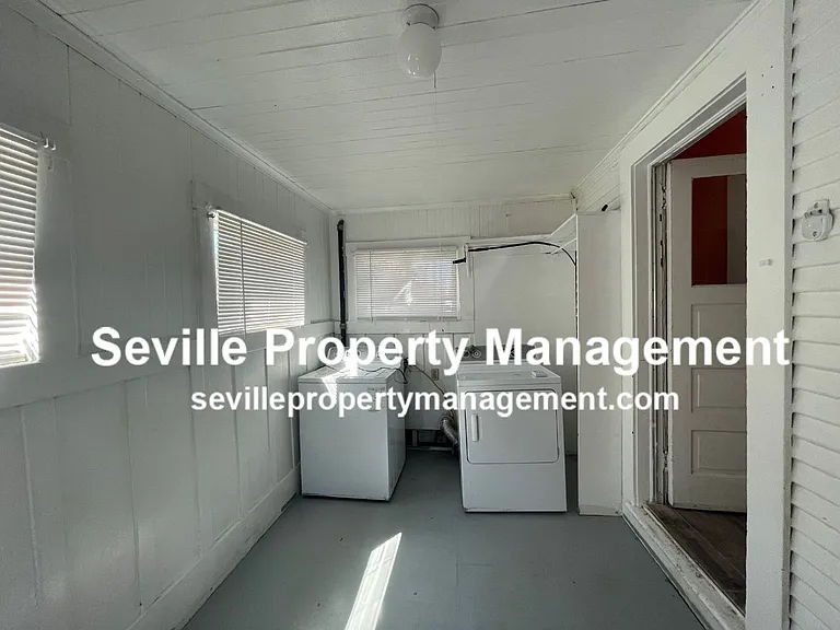 6525 Herzog St — Photo 39