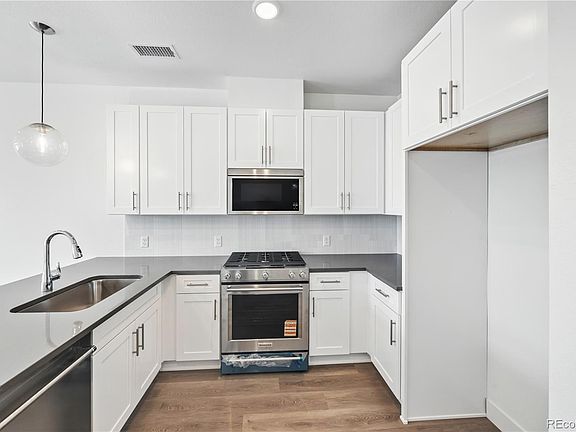 5th image of 11853 Utica Street