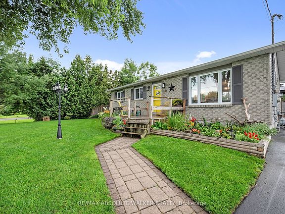 2nd image of 331 Wolfe Cres