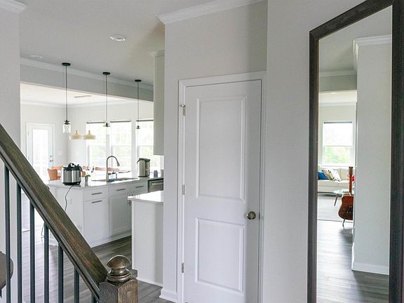 2nd image of 1008 Judaro Ln