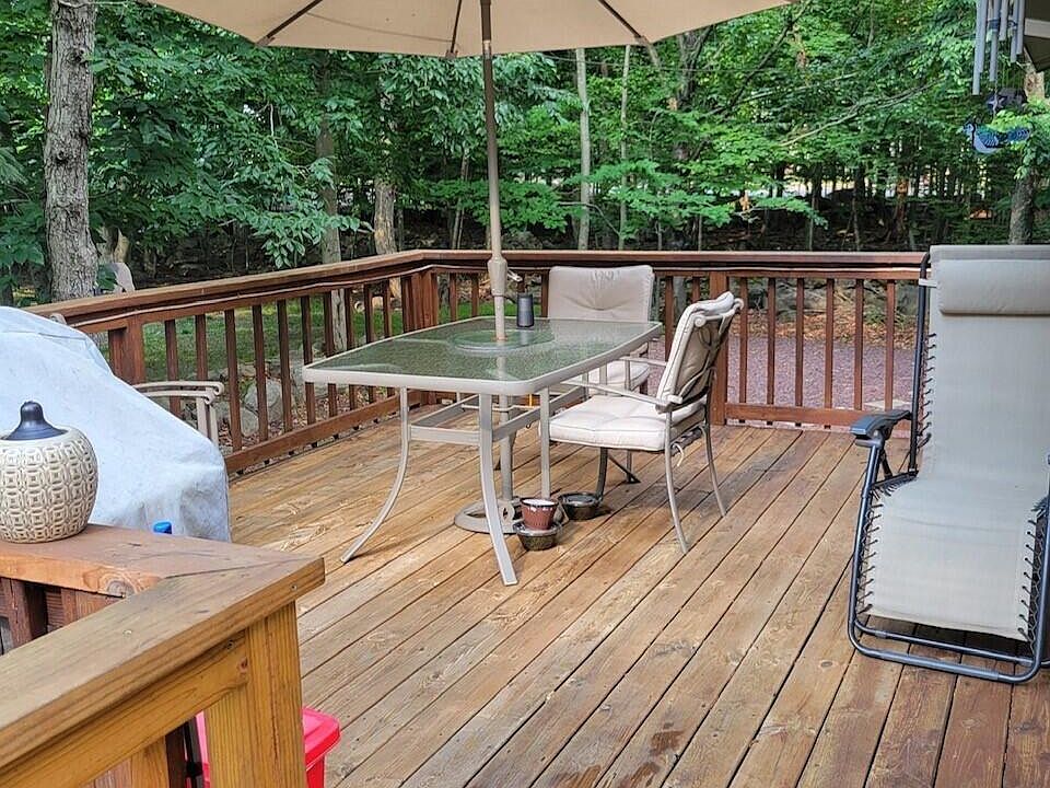 2nd image of 7534 Crestview Dr