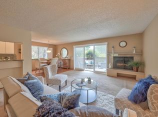 1360 Josselyn Canyon Rd APT 2, Monterey, CA 93940