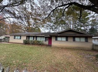 5170 Ridgewood Rd, Jackson, MS 39211