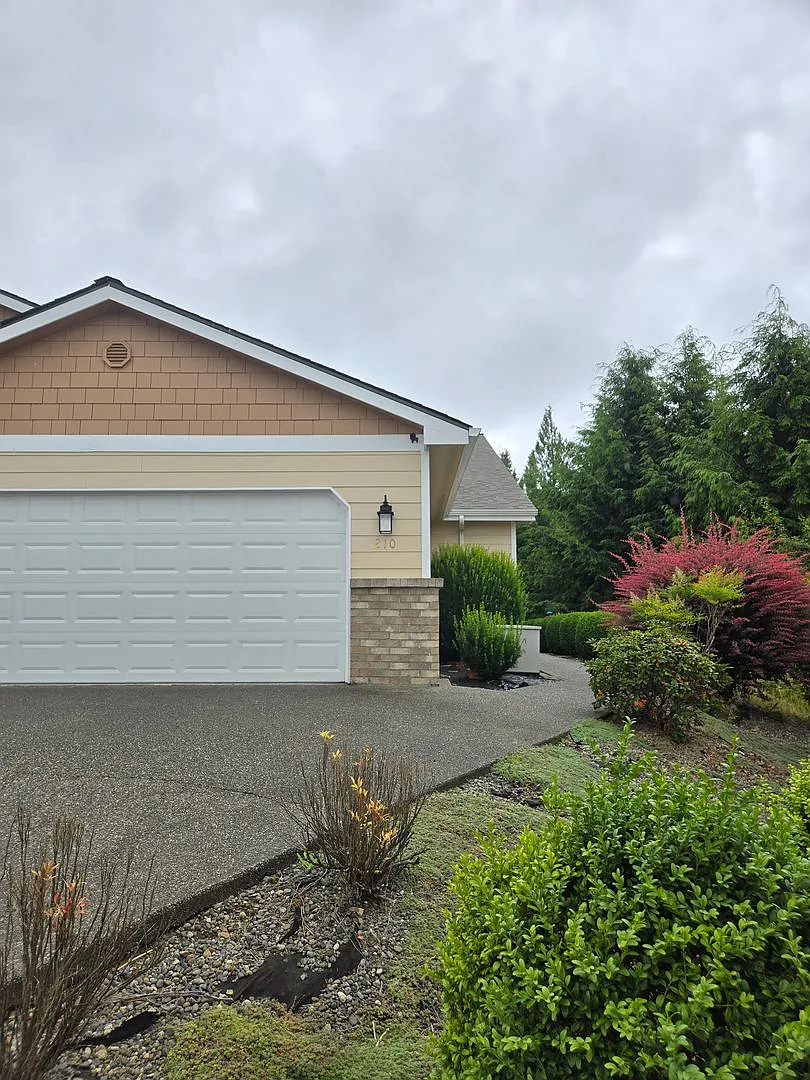 Hoquiam - 2 bedroom, 2 bath home for RENT! — Photo 1
