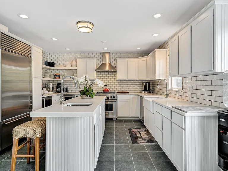25 Meadowgrass Ln — Photo 8