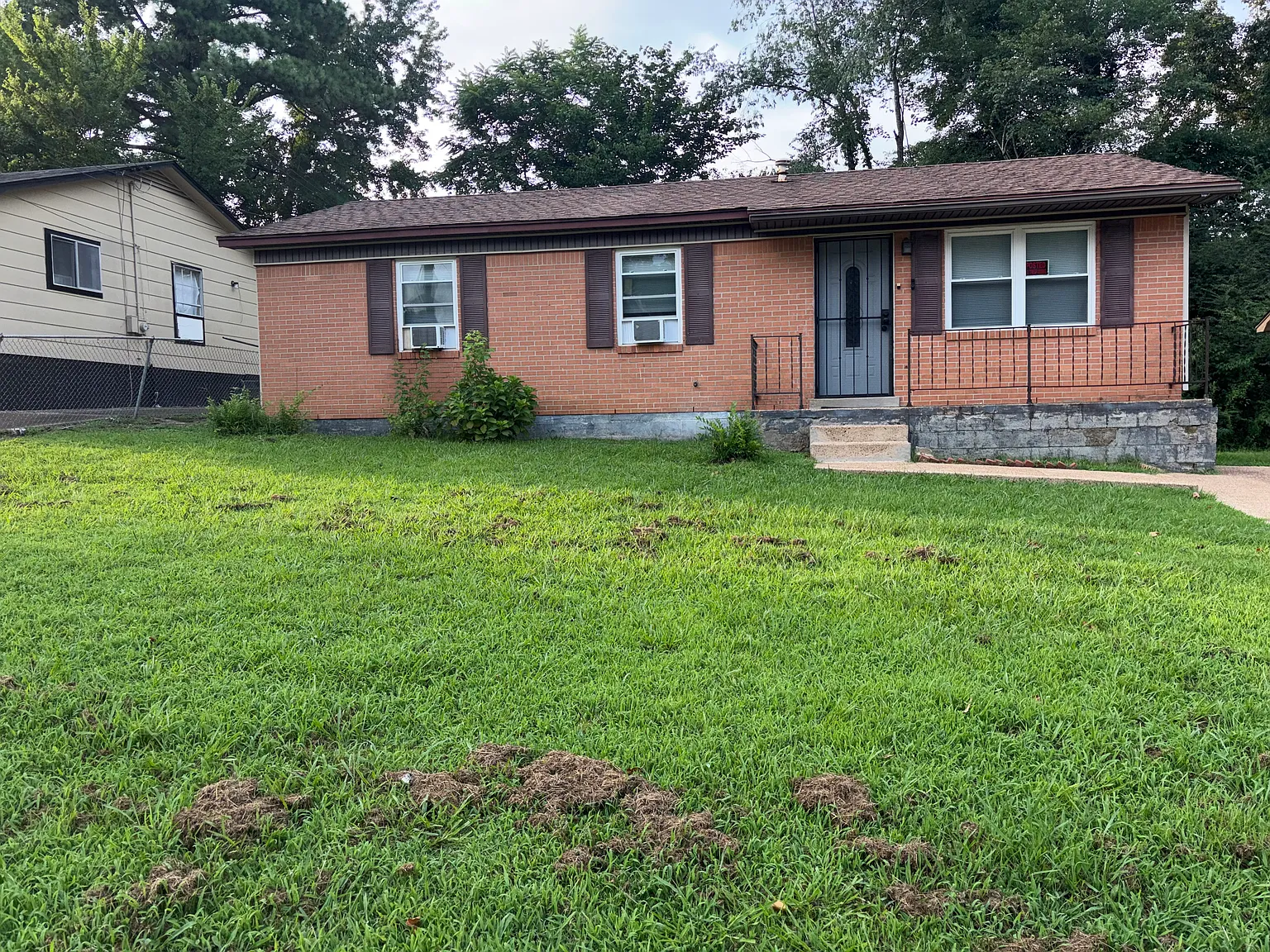 3 bed, 960 sqft, $1,425 — Photo 2