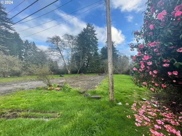 96440 Coverdell Rd, Brookings, OR 97415