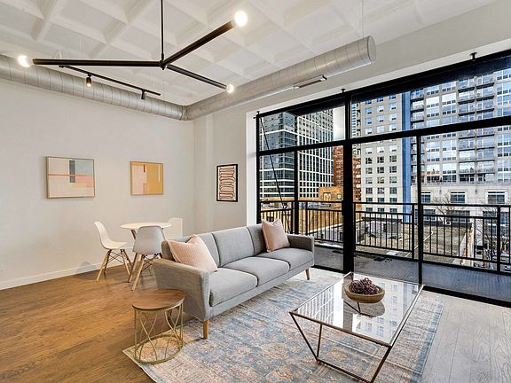3rd image of 1307 S Wabash Ave APT 504