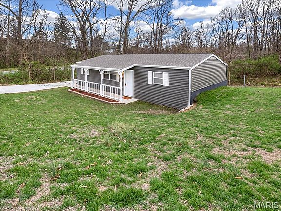 5th image of 201 Pine Ridge Dr