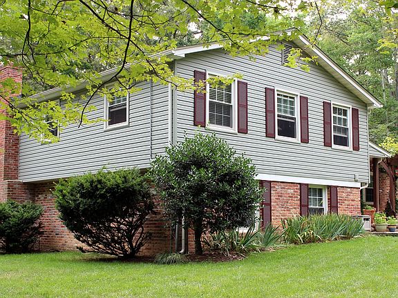 Front yard looking SE