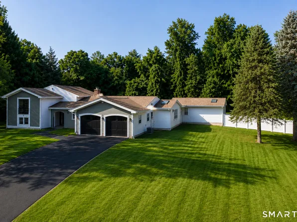 30 Rolling Hills Drive, Meriden, CT 06451