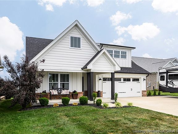 2nd image of 7704 Linwood Circle