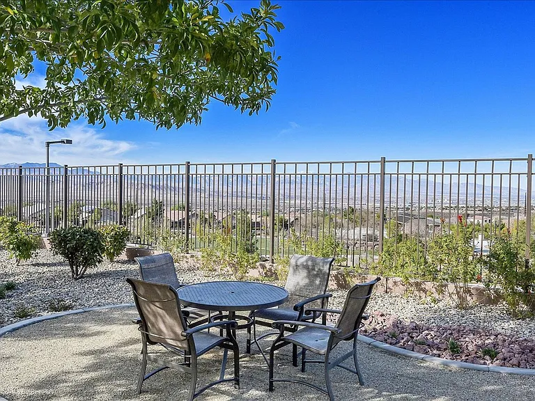 2809 Sisteron Ct — Photo 27
