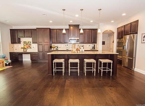 5th image of 3931 Bon Rea Dr
