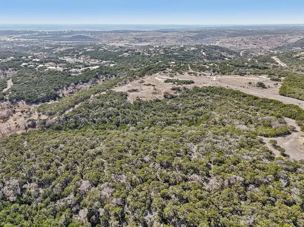 253 McCullough Rd, Kerrville, TX 78028