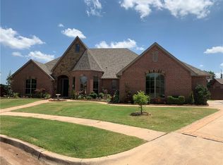 1204 NW 187th Cir, Edmond, OK 73012