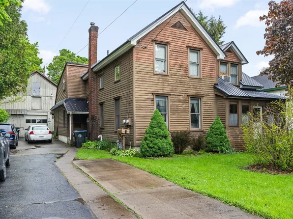 30 Grant St, Cortland, NY 13045