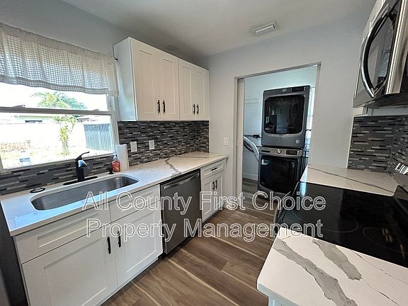 3rd image of 9516 53rd Way N