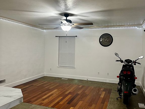 5th image of 3318 112th Ave #3318