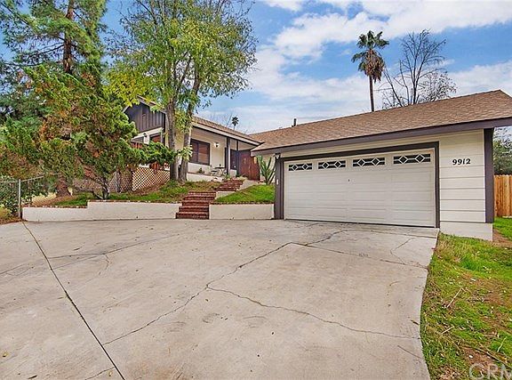 2nd image of 9912 Sunland Blvd