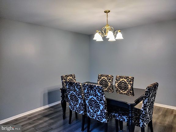 4th image of 429 Dogwood Ct