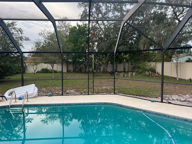 2209 Stacy Ct — Photo 8