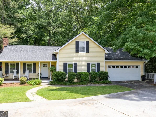 184 Lake Somerset Dr NW, Marietta, GA 30064