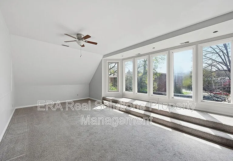 255-257 Loraine Ave #5 — Photo 11