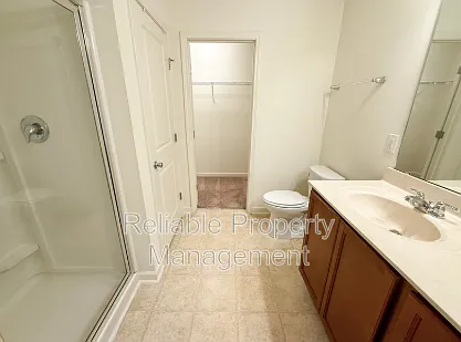 944 Avondale Dr — Photo 8