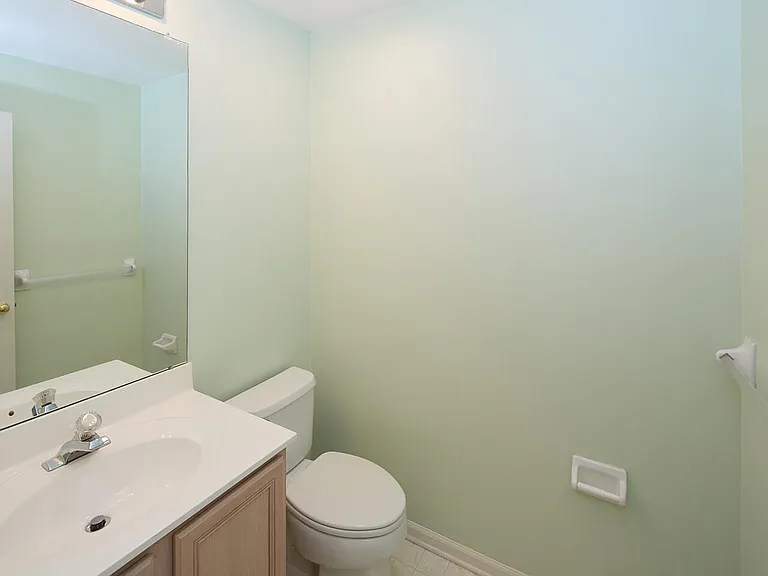3604 Carriage Ct N — Photo 17