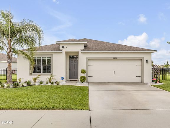 2nd image of 3248 Carpentaria Dr