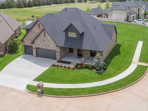 2nd image of 4216 Vista Dr