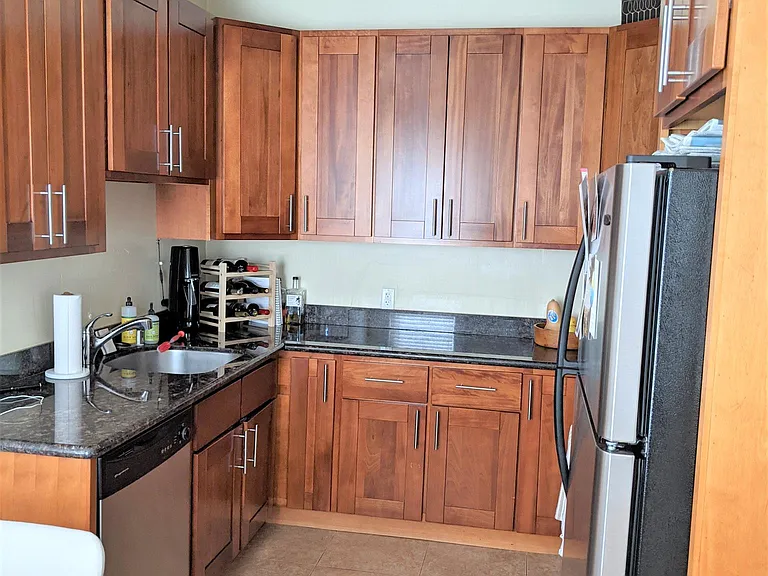 550 Lake St #305 — Photo 6