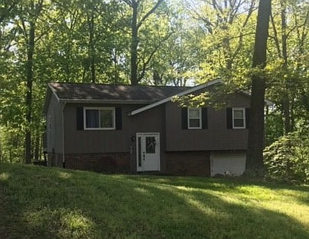 Large wooded lot
