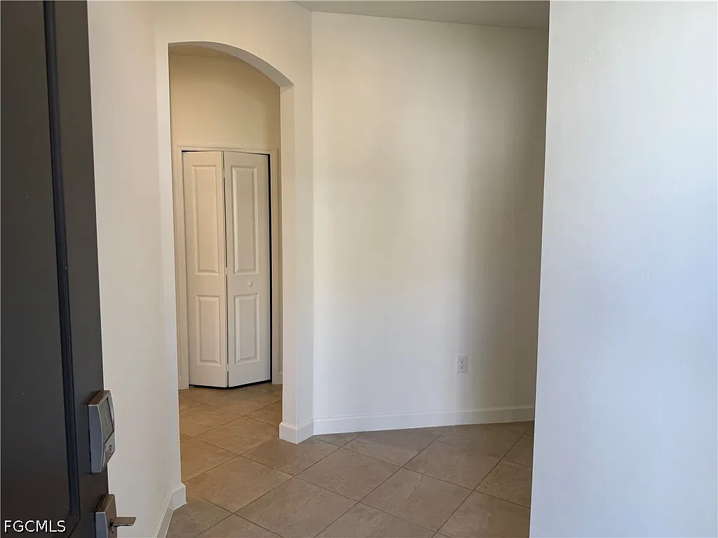 2 bed, 2.0 bath, 1564 sqft, $1,895 — Photo 3