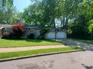 1641 Stanford Rd, Bethlehem, PA 18018