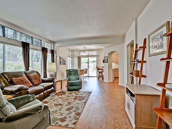 3rd image of 21748 N Limousine Dr