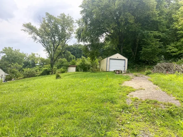 5430 Gieringer Ave, Cleves, OH 45002