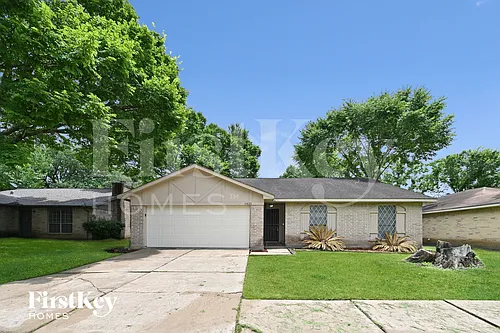 15823 Baybriar Dr Photo 1