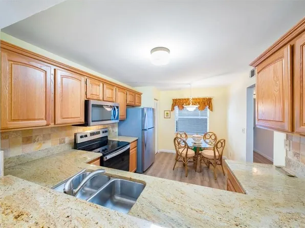 1316 Derbyshire CT #B-101, NAPLES, FL 34116