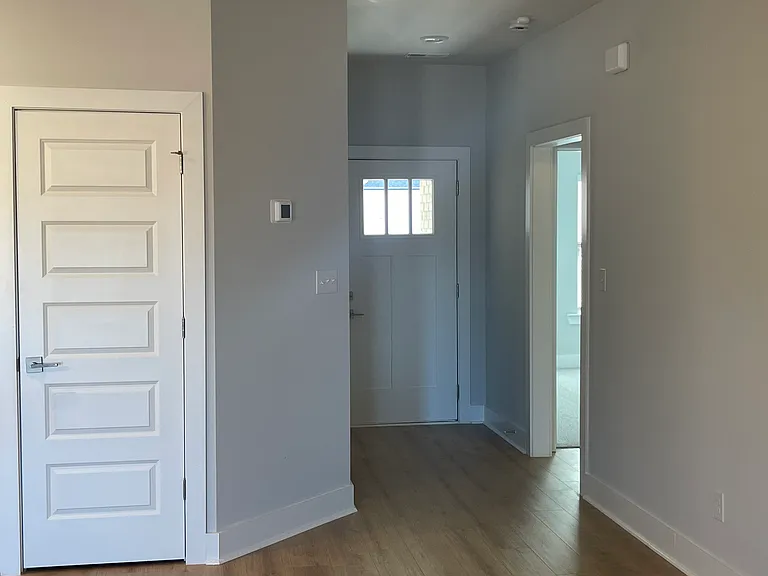 119 Clift Farm Dr — Photo 11