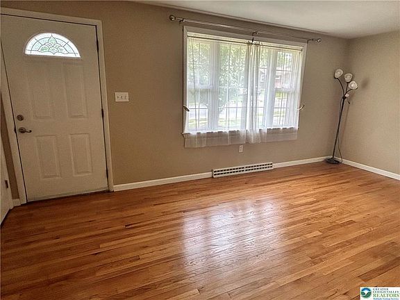 2nd image of 18 Lincoln Dr